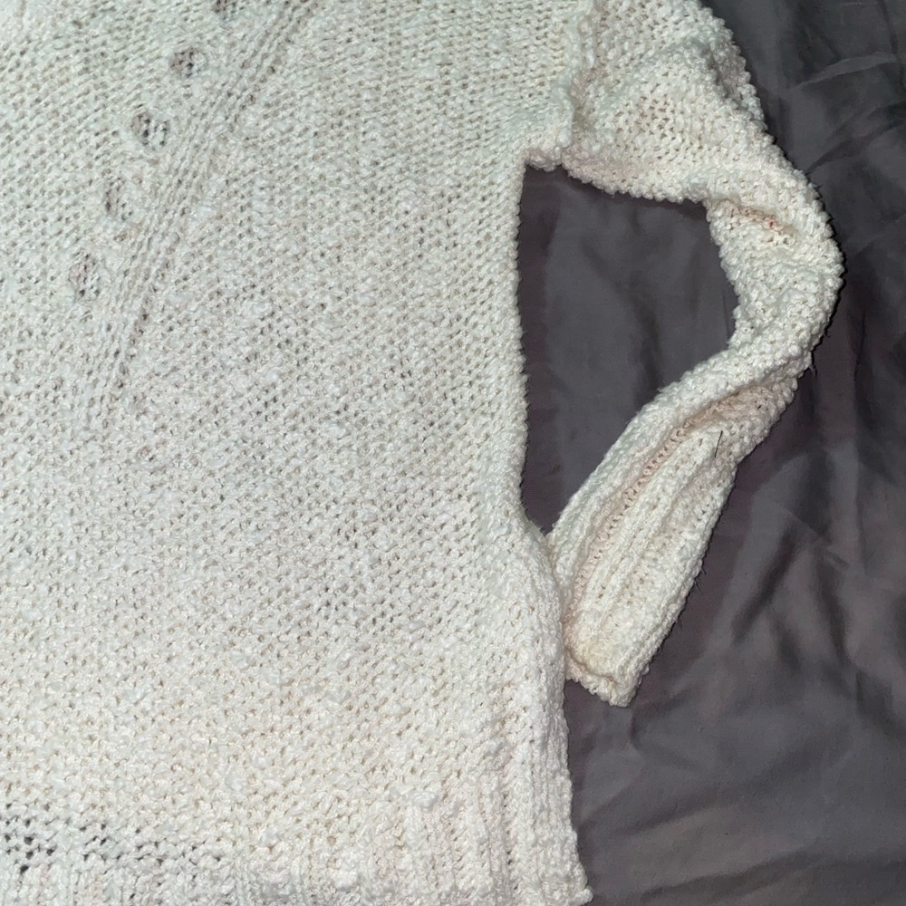 Sweater - Picture 2 of 6